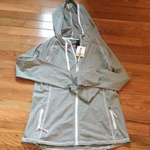 🎉NWT 🎉Kyodan hooded zip up shirt
